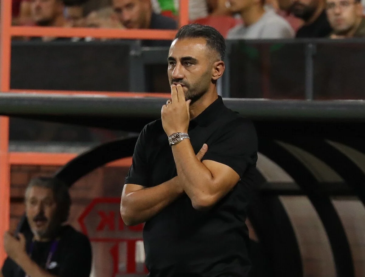 Süper Lig'de 2025-2026 sezonunda görevinden ayrılan teknik direktörler - Kare 6