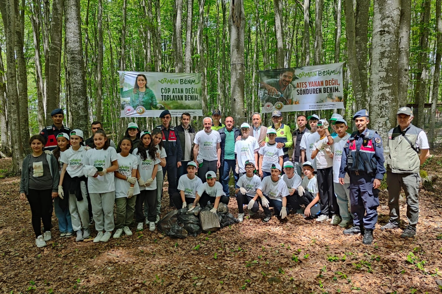 Gölcüklü miniklerden 'ormanlar benim' bilinci
