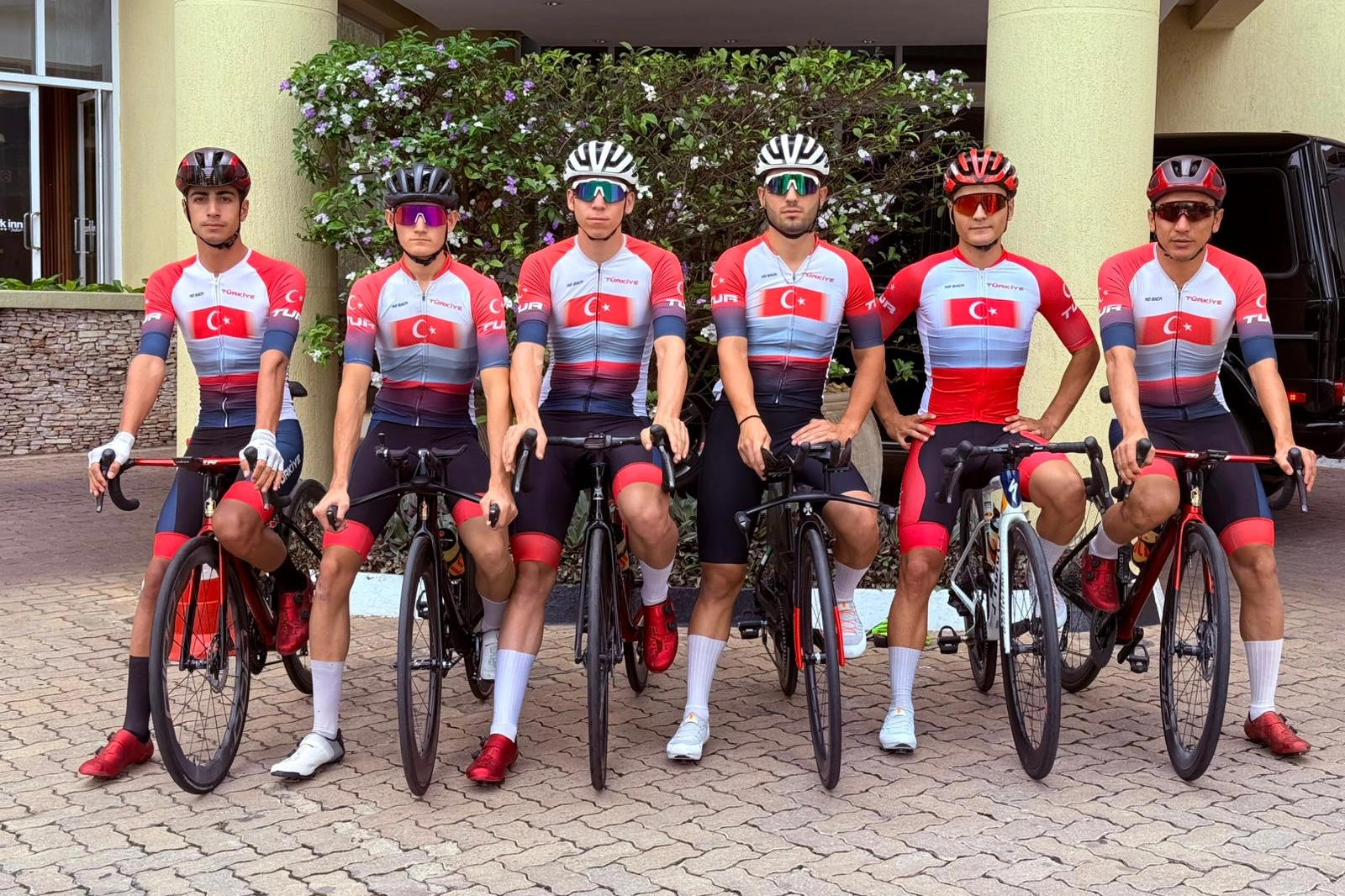 Yol Bisikleti Milli Takımı'nın 'Dünya' heyecanı