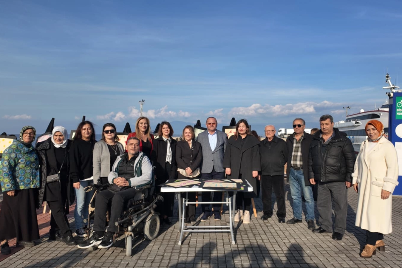 Mudanya’da 'Sanata Engel Yoktur' sergisine yoğun ilgi